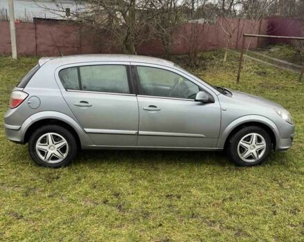 Серый Опель Астра, объемом двигателя 1.7 л и пробегом 350 тыс. км за 3700 $, фото 1 на Automoto.ua