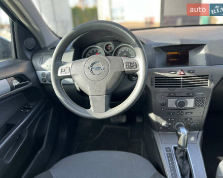 Опель Астра 2005 в Ивано-Франковске на Automoto.ua Серый Опель Астра, объемом двигателя 1.8 л и пробегом 155 тыс. км за 6350 $, фото 52 на Automoto.ua