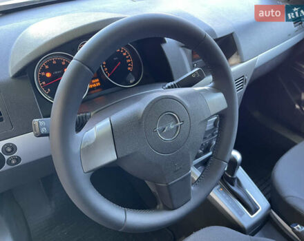 Серый Опель Астра, объемом двигателя 1.8 л и пробегом 196 тыс. км за 6500 $, фото 32 на Automoto.ua