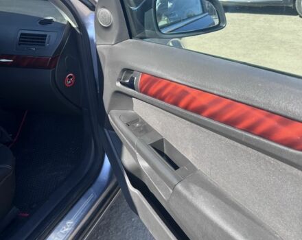 Серый Опель Астра, объемом двигателя 1.6 л и пробегом 178 тыс. км за 4200 $, фото 8 на Automoto.ua