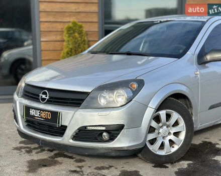 Серый Опель Астра, объемом двигателя 1.69 л и пробегом 250 тыс. км за 3999 $, фото 3 на Automoto.ua