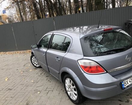 Серый Опель Астра, объемом двигателя 1.7 л и пробегом 261 тыс. км за 4350 $, фото 3 на Automoto.ua