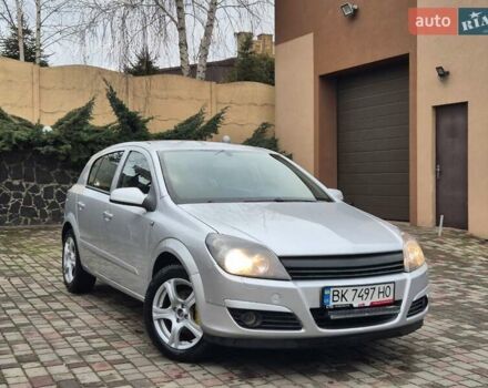 Серый Опель Астра, объемом двигателя 1.6 л и пробегом 325 тыс. км за 3799 $, фото 1 на Automoto.ua