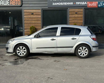 Серый Опель Астра, объемом двигателя 1.69 л и пробегом 250 тыс. км за 3999 $, фото 9 на Automoto.ua