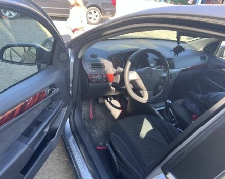 Серый Опель Астра, объемом двигателя 1.6 л и пробегом 178 тыс. км за 4200 $, фото 7 на Automoto.ua