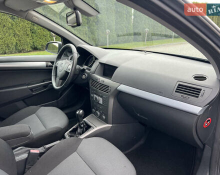 Серый Опель Астра, объемом двигателя 1.6 л и пробегом 259 тыс. км за 5100 $, фото 34 на Automoto.ua