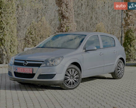 Опель Астра 2005 в Ивано-Франковске на Automoto.ua Серый Опель Астра, объемом двигателя 1.8 л и пробегом 155 тыс. км за 6350 $, фото 4 на Automoto.ua
