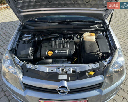 Опель Астра 2005 в Ивано-Франковске на Automoto.ua Серый Опель Астра, объемом двигателя 1.8 л и пробегом 155 тыс. км за 6350 $, фото 68 на Automoto.ua