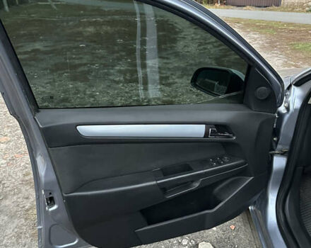 Серый Опель Астра, объемом двигателя 1.6 л и пробегом 264 тыс. км за 4500 $, фото 24 на Automoto.ua