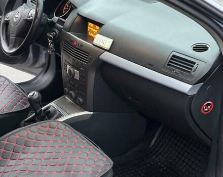 Сірий Опель Астра, об'ємом двигуна 1.4 л та пробігом 281 тис. км за 4400 $, фото 19 на Automoto.ua