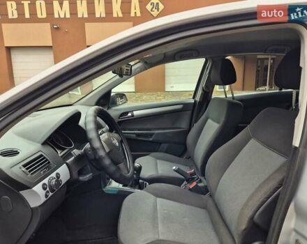 Сірий Опель Астра, об'ємом двигуна 1.6 л та пробігом 325 тис. км за 2999 $, фото 17 на Automoto.ua