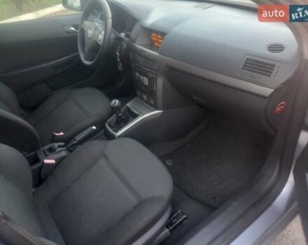 Серый Опель Астра, объемом двигателя 1.6 л и пробегом 201 тыс. км за 4550 $, фото 1 на Automoto.ua