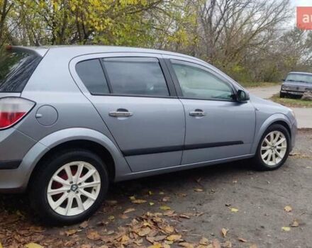 Серый Опель Астра, объемом двигателя 1.4 л и пробегом 327 тыс. км за 4400 $, фото 2 на Automoto.ua