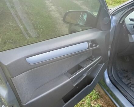 Серый Опель Астра, объемом двигателя 1.4 л и пробегом 210 тыс. км за 4650 $, фото 5 на Automoto.ua