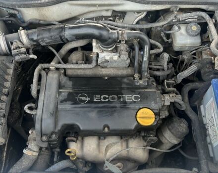 Серый Опель Астра, объемом двигателя 1.4 л и пробегом 200 тыс. км за 4000 $, фото 2 на Automoto.ua