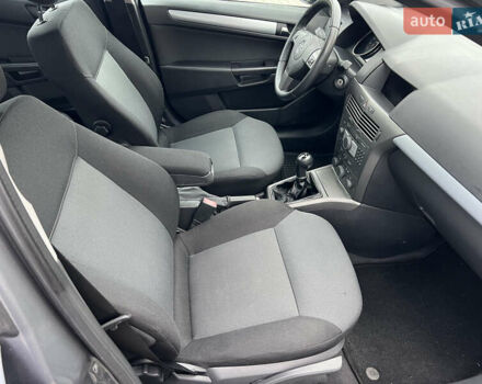 Серый Опель Астра, объемом двигателя 1.6 л и пробегом 259 тыс. км за 5100 $, фото 32 на Automoto.ua