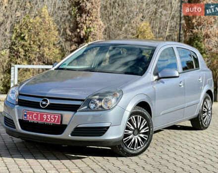 Опель Астра 2005 в Ивано-Франковске на Automoto.ua Серый Опель Астра, объемом двигателя 1.8 л и пробегом 155 тыс. км за 6350 $, фото 1 на Automoto.ua