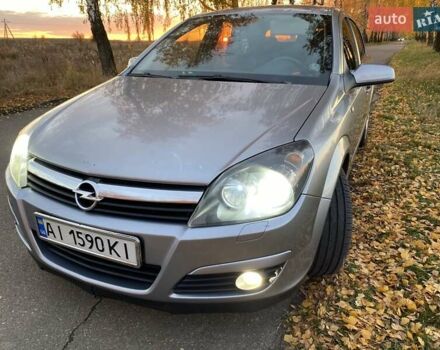 Серый Опель Астра, объемом двигателя 1.6 л и пробегом 326 тыс. км за 5300 $, фото 6 на Automoto.ua