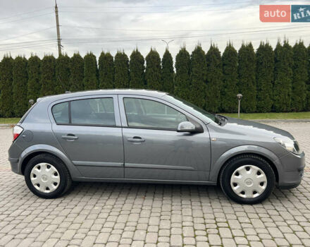 Серый Опель Астра, объемом двигателя 1.6 л и пробегом 259 тыс. км за 5100 $, фото 10 на Automoto.ua