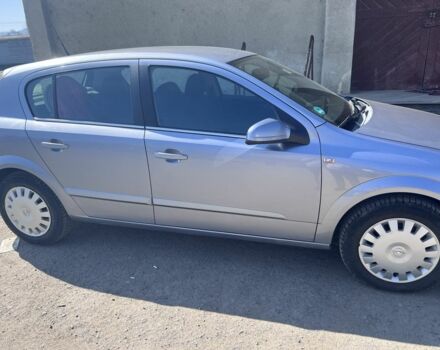 Серый Опель Астра, объемом двигателя 1.6 л и пробегом 178 тыс. км за 4200 $, фото 2 на Automoto.ua