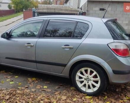 Серый Опель Астра, объемом двигателя 1.4 л и пробегом 327 тыс. км за 4400 $, фото 1 на Automoto.ua