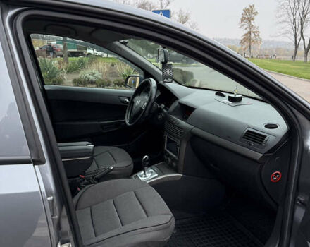 Серый Опель Астра, объемом двигателя 1.6 л и пробегом 180 тыс. км за 6350 $, фото 16 на Automoto.ua