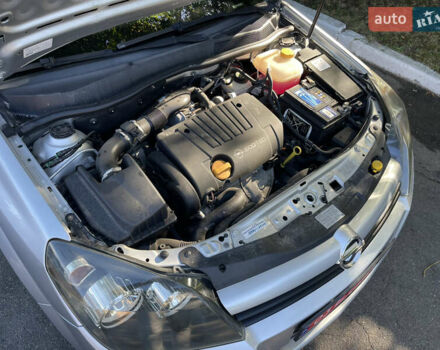 Серый Опель Астра, объемом двигателя 1.8 л и пробегом 196 тыс. км за 6500 $, фото 38 на Automoto.ua