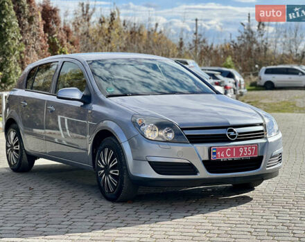 Опель Астра 2005 в Ивано-Франковске на Automoto.ua Серый Опель Астра, объемом двигателя 1.8 л и пробегом 155 тыс. км за 6350 $, фото 11 на Automoto.ua