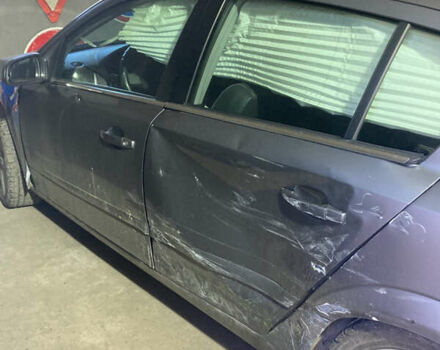 Серый Опель Астра, объемом двигателя 1.6 л и пробегом 90 тыс. км за 2200 $, фото 9 на Automoto.ua