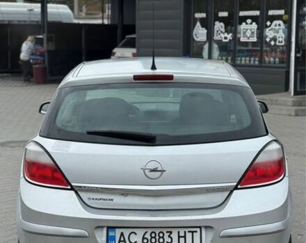 Серый Опель Астра, объемом двигателя 1.7 л и пробегом 296 тыс. км за 3750 $, фото 3 на Automoto.ua