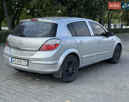 Серый Опель Астра, объемом двигателя 1.6 л и пробегом 308 тыс. км за 4600 $, фото 4 на Automoto.ua