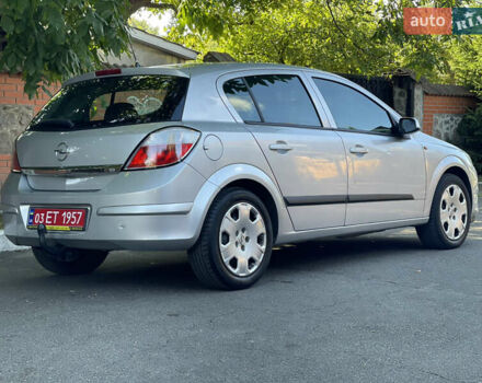 Серый Опель Астра, объемом двигателя 1.8 л и пробегом 196 тыс. км за 6500 $, фото 6 на Automoto.ua