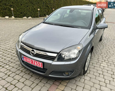 Серый Опель Астра, объемом двигателя 1.6 л и пробегом 259 тыс. км за 5100 $, фото 3 на Automoto.ua