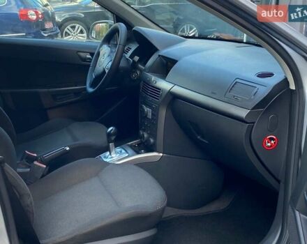 Серый Опель Астра, объемом двигателя 1.6 л и пробегом 220 тыс. км за 4700 $, фото 11 на Automoto.ua