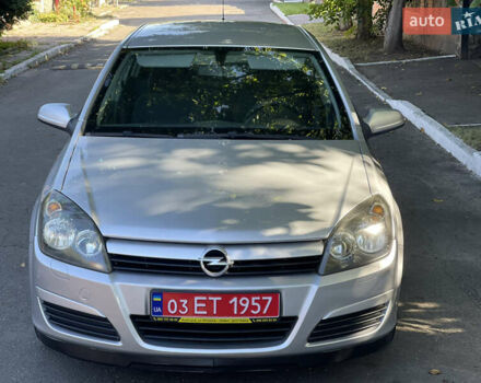 Серый Опель Астра, объемом двигателя 1.8 л и пробегом 196 тыс. км за 6500 $, фото 2 на Automoto.ua