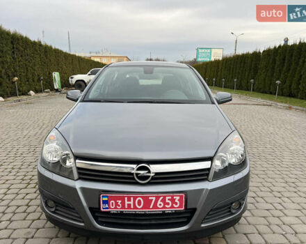 Серый Опель Астра, объемом двигателя 1.6 л и пробегом 259 тыс. км за 5100 $, фото 8 на Automoto.ua