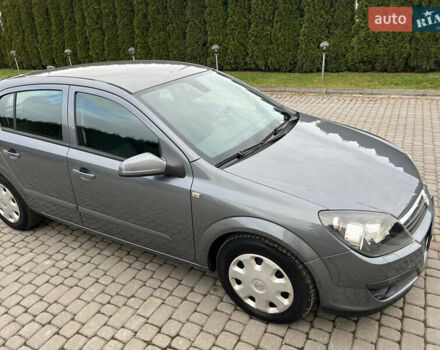 Серый Опель Астра, объемом двигателя 1.6 л и пробегом 259 тыс. км за 5100 $, фото 9 на Automoto.ua