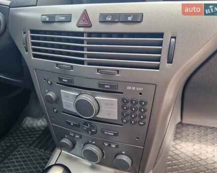 Серый Опель Астра, объемом двигателя 1.8 л и пробегом 119 тыс. км за 6600 $, фото 34 на Automoto.ua