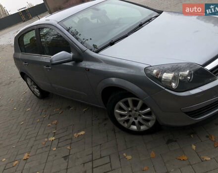 Сірий Опель Астра, об'ємом двигуна 1.69 л та пробігом 262 тис. км за 4350 $, фото 3 на Automoto.ua