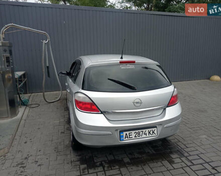 Сірий Опель Астра, об'ємом двигуна 1.6 л та пробігом 235 тис. км за 3600 $, фото 3 на Automoto.ua