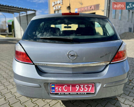 Опель Астра 2005 в Ивано-Франковске на Automoto.ua Серый Опель Астра, объемом двигателя 1.8 л и пробегом 155 тыс. км за 6350 $, фото 24 на Automoto.ua