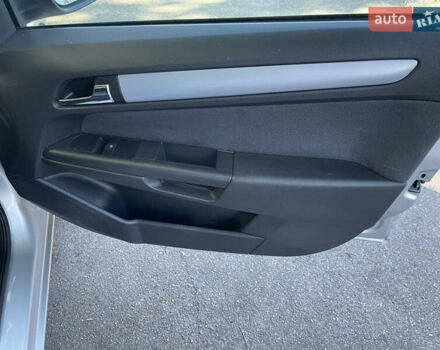 Серый Опель Астра, объемом двигателя 1.8 л и пробегом 196 тыс. км за 6500 $, фото 16 на Automoto.ua