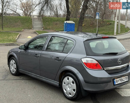 Серый Опель Астра, объемом двигателя 1.6 л и пробегом 180 тыс. км за 6350 $, фото 3 на Automoto.ua