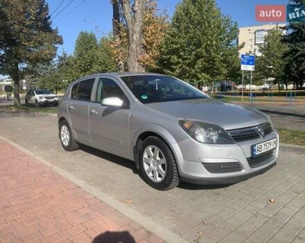 Серый Опель Астра, объемом двигателя 1.6 л и пробегом 254 тыс. км за 4600 $, фото 7 на Automoto.ua