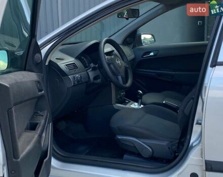 Серый Опель Астра, объемом двигателя 1.6 л и пробегом 220 тыс. км за 4700 $, фото 12 на Automoto.ua