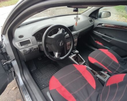 Серый Опель Астра, объемом двигателя 1.4 л и пробегом 327 тыс. км за 4400 $, фото 20 на Automoto.ua