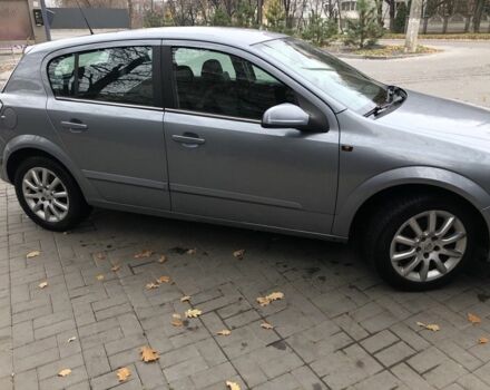 Серый Опель Астра, объемом двигателя 1.7 л и пробегом 261 тыс. км за 4350 $, фото 6 на Automoto.ua