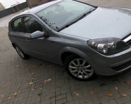 Серый Опель Астра, объемом двигателя 1.7 л и пробегом 261 тыс. км за 4350 $, фото 1 на Automoto.ua