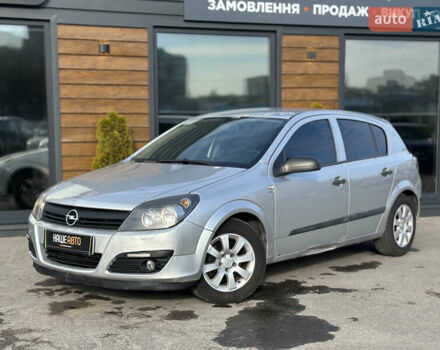 Серый Опель Астра, объемом двигателя 1.69 л и пробегом 250 тыс. км за 3999 $, фото 2 на Automoto.ua