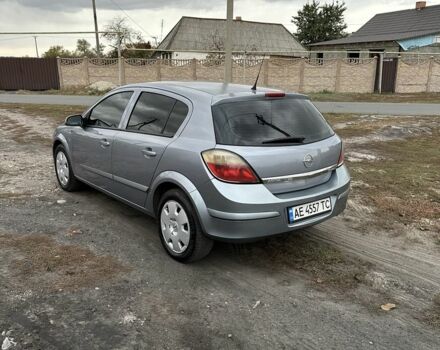 Серый Опель Астра, объемом двигателя 1.6 л и пробегом 264 тыс. км за 4800 $, фото 1 на Automoto.ua